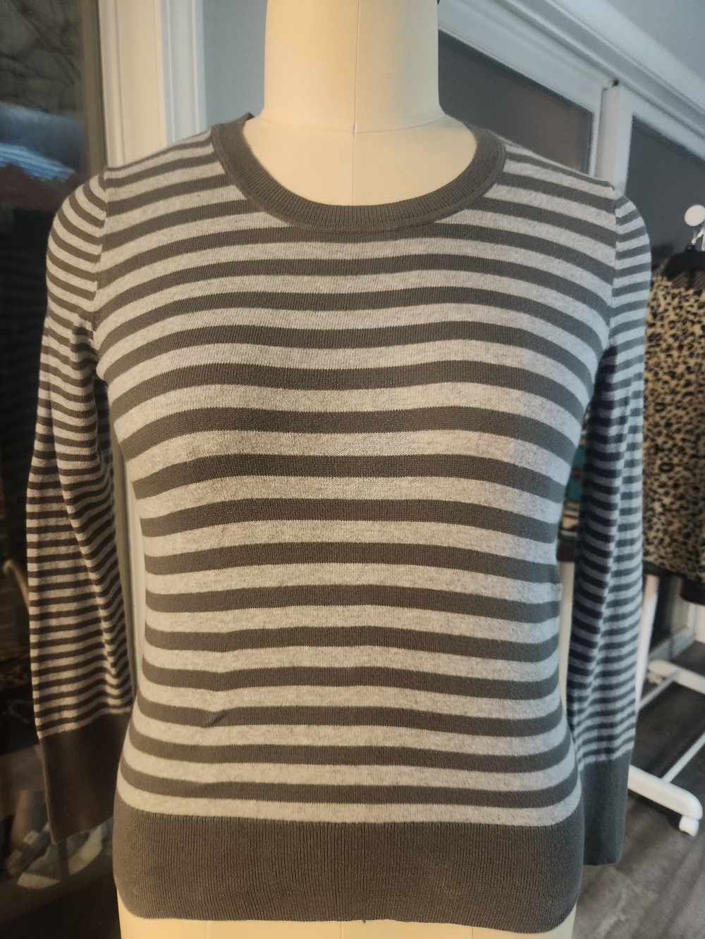 GAP Women's Gray and Light Gray Striped Crewneck Sweater